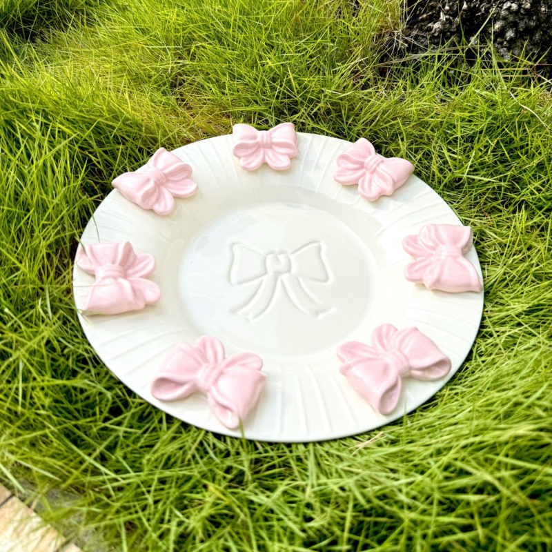 Porcelán étkészlet - kézzel készített, friss és aranyos stílusú, univerzális használatra, tartalmaz étkezési tányérokat, desszert-tálakat, gyümölcstálat és reggeliző tányért