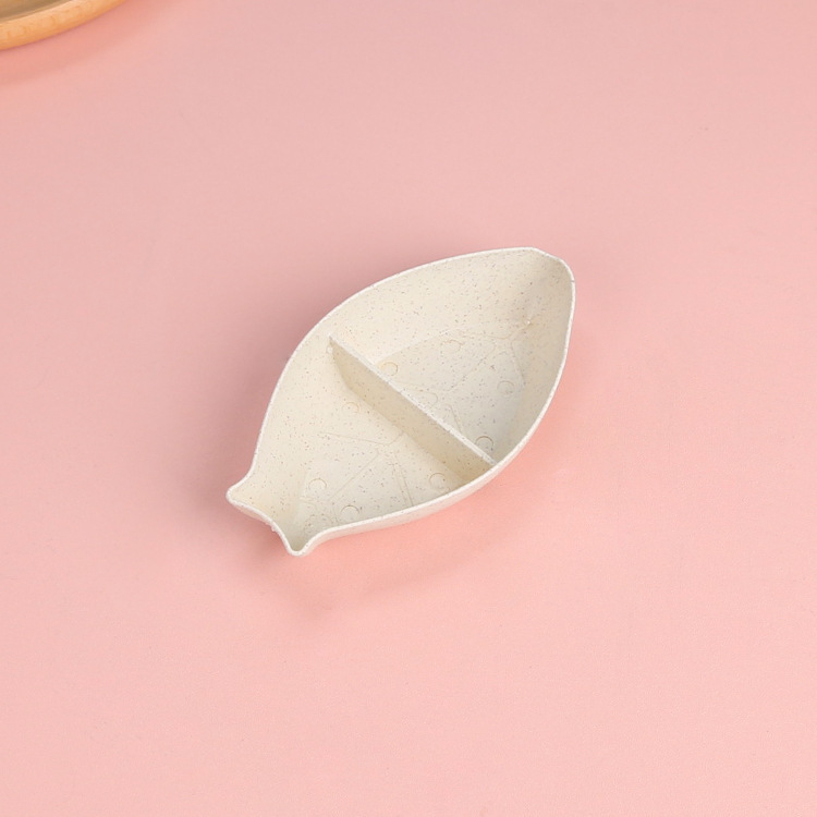 Japán-stílusú búzavesszőből készült mártótál, szabálytalan alak, mikrohullámú sütőben használható, modern minimalista dizájn