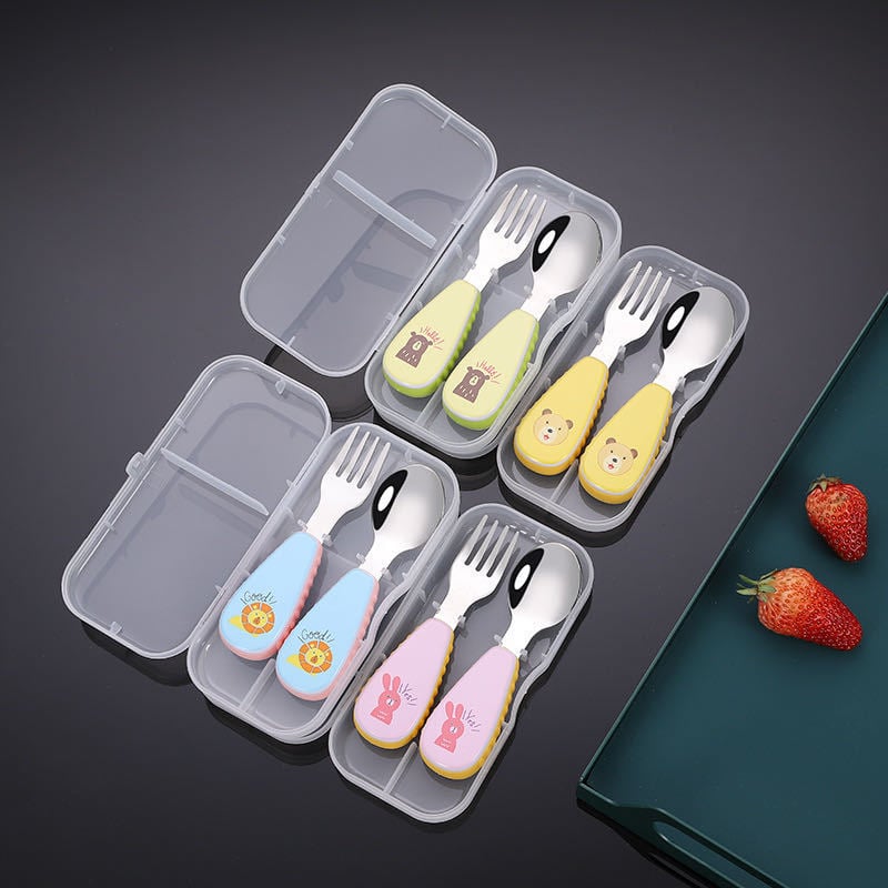 Qirun 304 ανοξείδωτο παιδικό σετ μαχαιροπίρουνα — κουτάλι και πιρούνι με χερούλες σε cartoon στυλ, γυαλιστερή επιφάνεια καθρέφτη, διαθεσιμότητα προσαρμογής