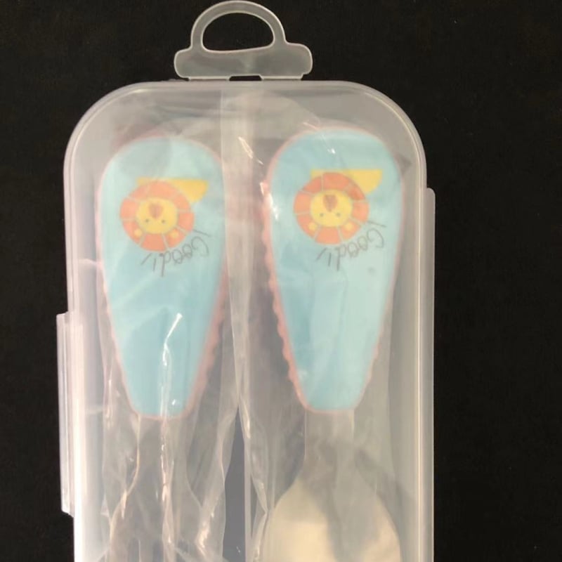 Qirun 304 ανοξείδωτο παιδικό σετ μαχαιροπίρουνα — κουτάλι και πιρούνι με χερούλες σε cartoon στυλ, γυαλιστερή επιφάνεια καθρέφτη, διαθεσιμότητα προσαρμογής