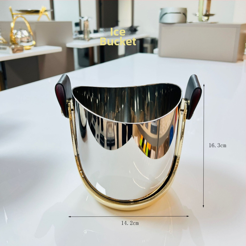 Rozsdamentes acél mikrofonállvány hamuval és pohártartóval – KTV asztali dekoráció, modern letisztult stílus, tároló funkció, 500 g