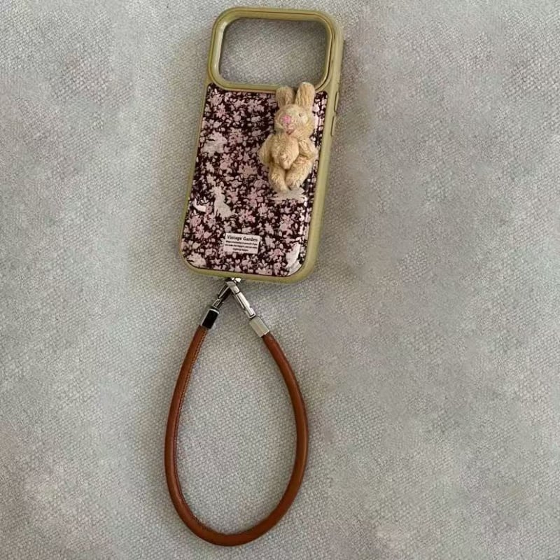 Pouzdro pre iPhone s vyšitým Miffy zajačikom a náramkom na zápästie, kožená textúra, vyrazený reliéf, mäkký gelový materiál, proti pádu