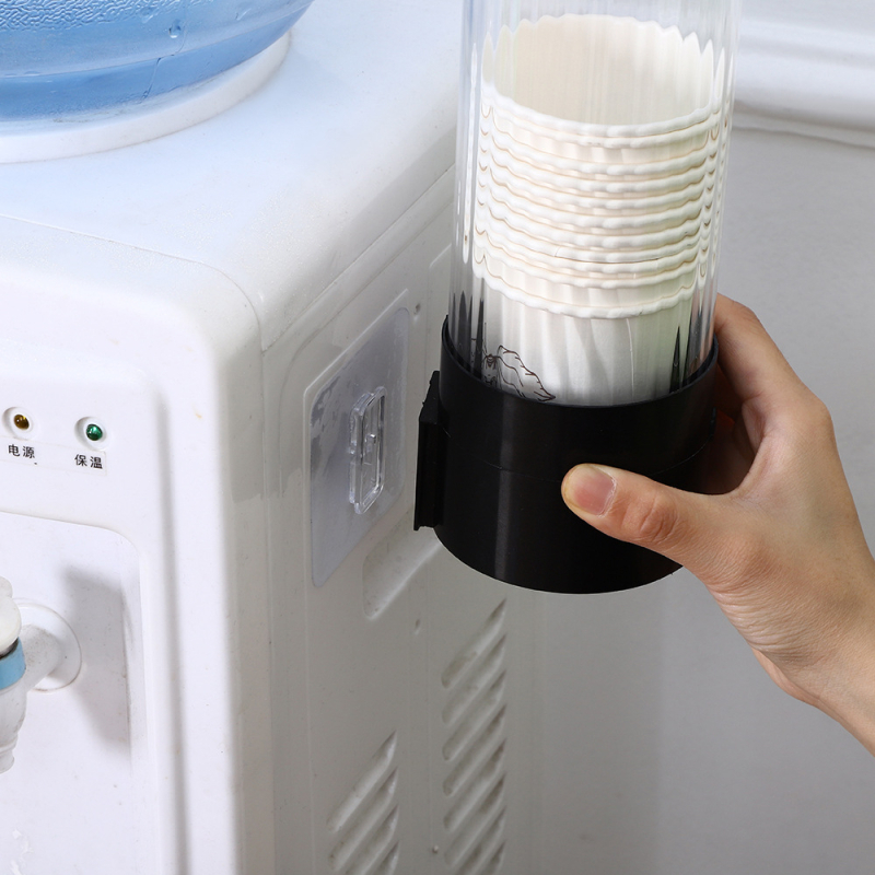 Zidni držač čaša za dozator vode — bez bušenja, zaštita od prašine, plastični materijal, 1 etaža, velika kapaciteta