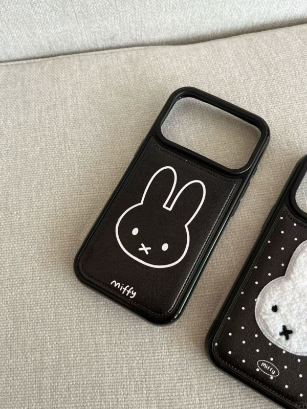 Carcasă pentru telefon – iepuraș Miffy cu buline cusute, textură piele, embossat, anti-cadere, compatibil Apple (Soft glue; Embossed; Anti-Fall; Apple)
