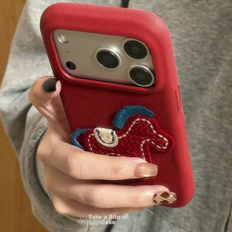 Pouzdro na Apple iPhone 17 Pro/Max, 3D kôň reliéf, mäkká guma, reliéfny dizajn, proti pádu