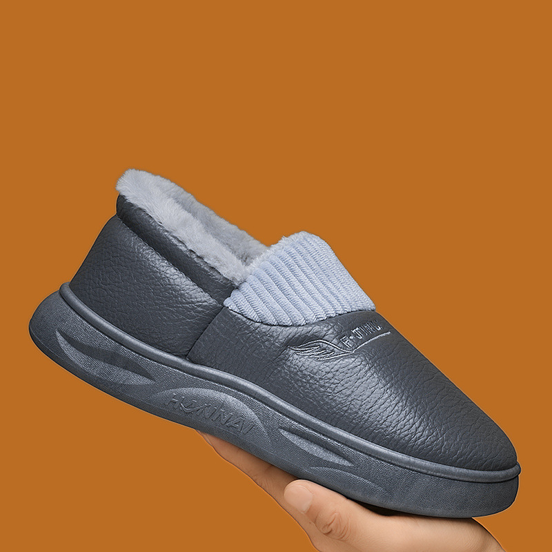 Férfi téli beltéri papucs fleece-béléssel, Space Leather felsőrész, csúszásmentes gumitalp