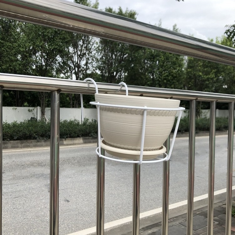 Željezni zidni držač za biljke s pladnjem – za balkon i kućnu vrtu