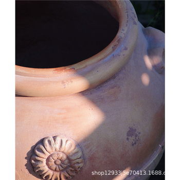 Magnézium-oxid virágtartó - anyag: magnézium-oxid; feldolgozás: szobrászat; import nélkül; alkalmas személyes ajándékként