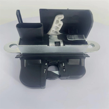 VW stražnji poklopac brava – Yunnuo, modeli 1T0827505, 1K6827505E, 5K0827505, 5ND827505; Materijal: plastika; Kompatibilno s: opći VW modeli