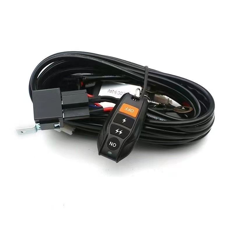 Automobilski LED reflektor s bežičnim daljinskim upravljačem i strobe načinom, kabel za prekidač upaljača i dugi kabel za prekidač LED trake (12V/24V)