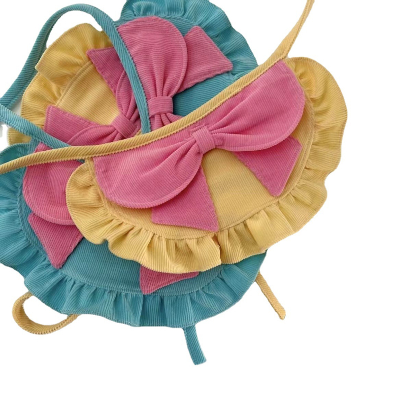 Pet Bib — Monokróm minta, Poliészter, Plain weave, Négy évszak