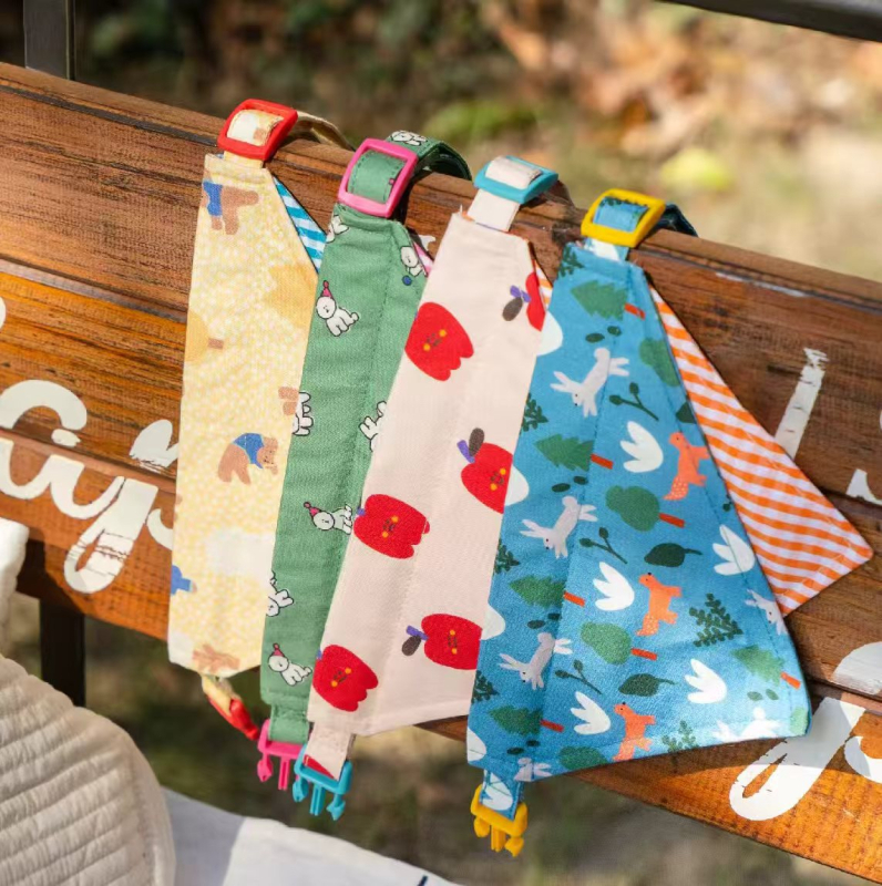 Háziállat nyálkendő karikatúra mintával, poliészter, twill szövés, nyomtatás