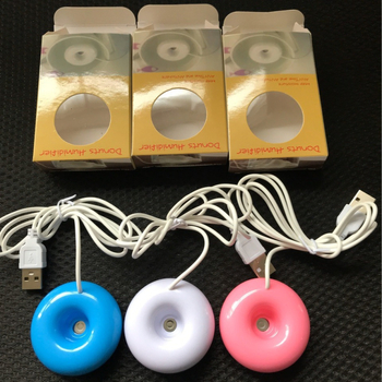 Donut oblika ovlaživača zraka s USB napajanjem, okruglo plastično kućište, spremnik 1.0–2.5 L, funkcija anion, buka ≤ 36 dB, pogodan za prostorije do 10 m²
