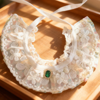 Pet Bib – Hercegnő-stílus, Monokróm mintázat, Kézzel készült, Univerzális használat, Négy évszak