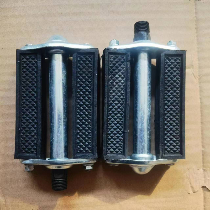 Peda za bicikl, Yadi model 28, od željeza i gume, kompatibilan s 28/26