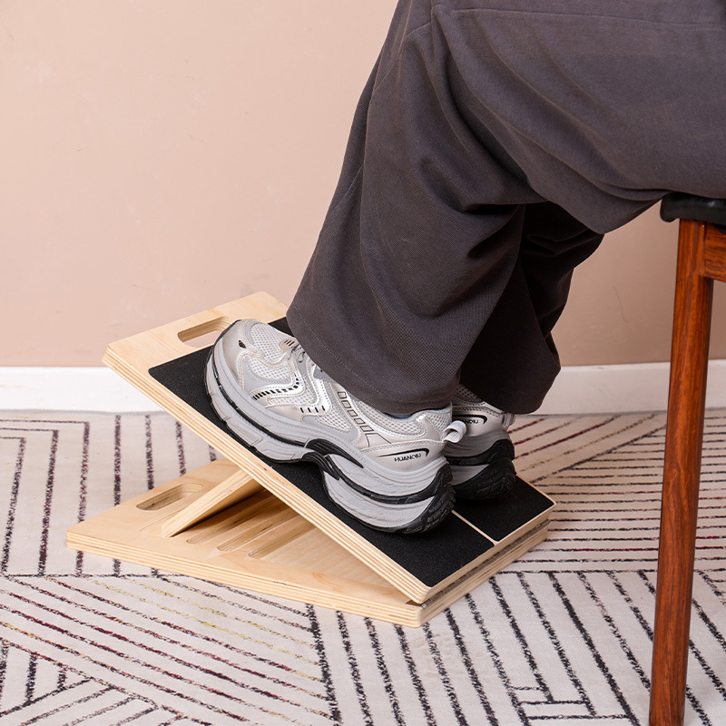 Подложка за крак под бюро от масивно дърво, сгъваема и персонализируема, модерен минималистичен стил, модел 01