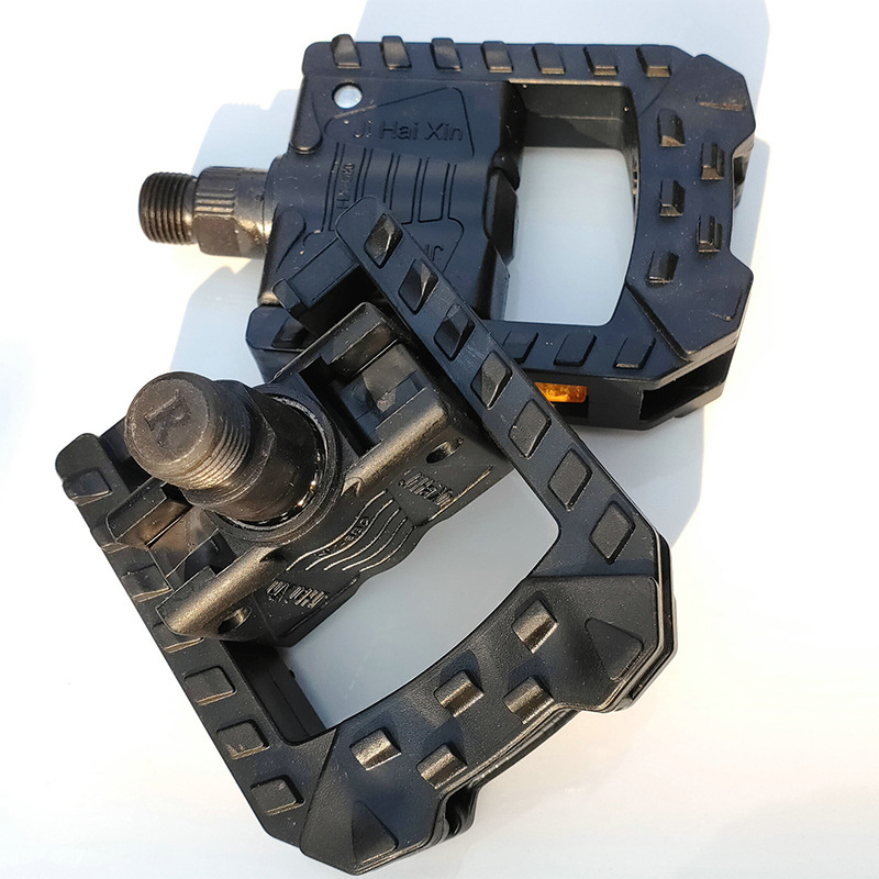 Sklopivi pedal za bicikl, plastični; Model 149, Tip 630; pogodan za sklopive bicikle.