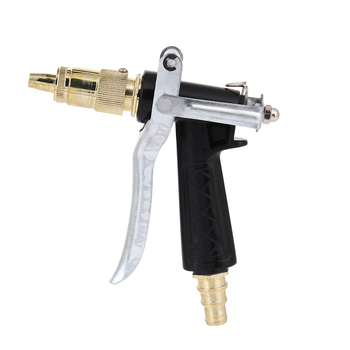 Водоструйка за автомобили с глава с медно покритие и пластмасова дръжка; разстояние на пръскане 10, налягане 10; подходяща за миене на автомобили и поливане на градина