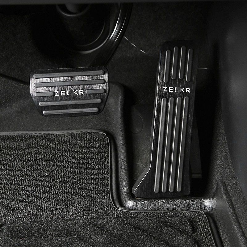 Zeekr 001 pedálkészlet – csúszásmentes felületű gáz- és fékpedál, alumíniumötvözet, automata váltóhoz