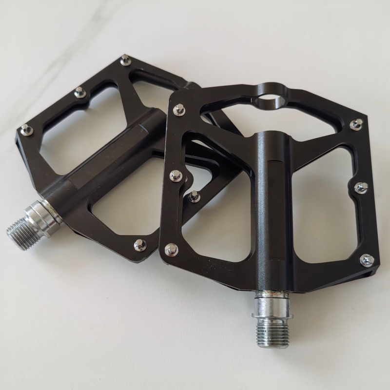 Planinski bicikl pedale s protukliznom aluminijskom legurom (Model L023; Materijal: aluminijska legura; Kompatibilno s Volkswagen modelima)