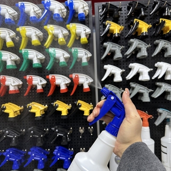 Jinyumi ručni raspršivač 750 ml za čišćenje automobila, s ultra-finom maglom, izdržljiva plastična boca