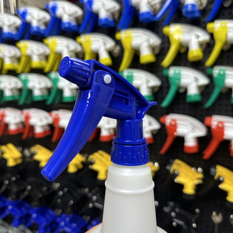 Jinyumi ručni raspršivač 750 ml za čišćenje automobila, s ultra-finom maglom, izdržljiva plastična boca