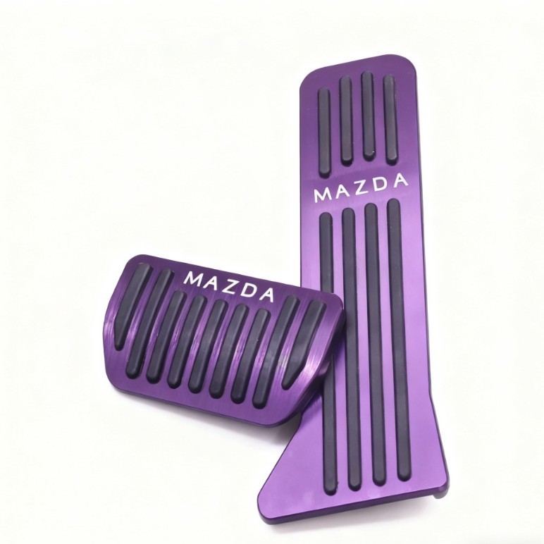 Set pedala od aluminijskog legura za Mazda ZE60 s protukliznom površinom; kompatibilan s automatskim mjenjačem; mogućnost prilagođavanja.
