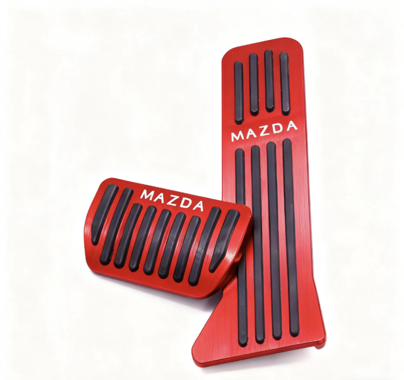 Set pedala od aluminijskog legura za Mazda ZE60 s protukliznom površinom; kompatibilan s automatskim mjenjačem; mogućnost prilagođavanja.