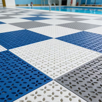 Διασυνδεόμενη PVC αντιολισθητική δάπεδο αποστράγγισης για εσωτερικά και εξωτερικά υδάτινα πάρκα, με δυνατότητα εκτύπωσης λογότυπου και εξατομίκευση επεξεργασίας, κατάλληλη για πισίνες, αποδυτήρια και ντους