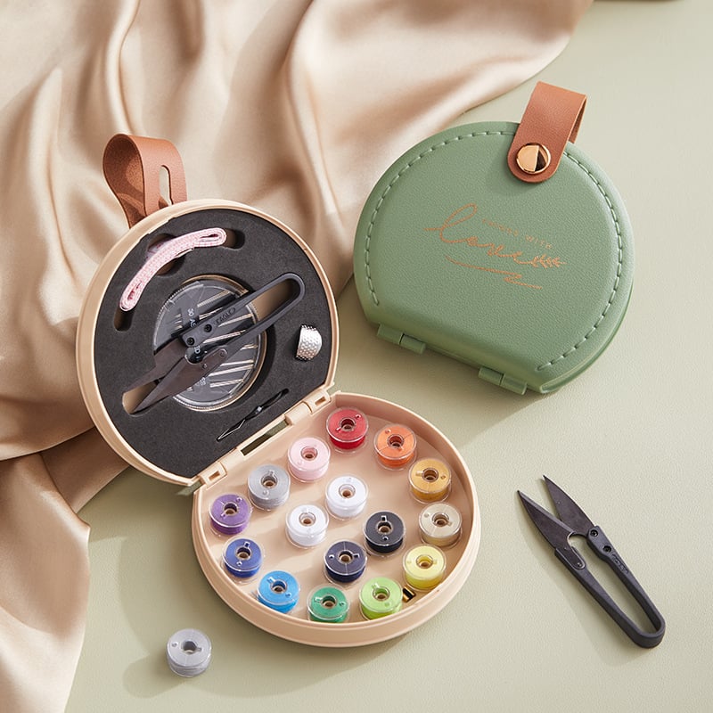 Hordozható varrókészlet - műanyag, 60 darabos doboz, japán stílus, letisztult dizájn