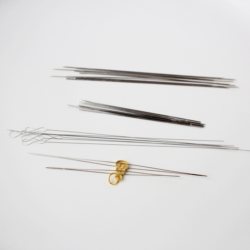 Ултра-фина въртяща игла за нанизване на мъниста – стоманена игла за малки отвори, инструмент за DIY бижута и направа на гривни с перли