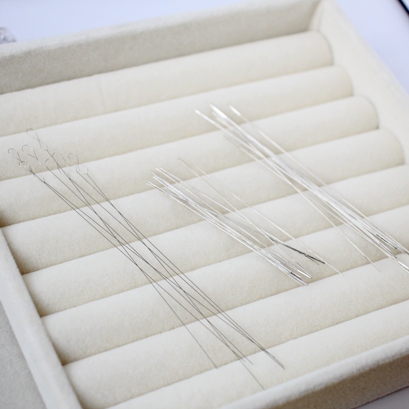 Ултра-фина въртяща игла за нанизване на мъниста – стоманена игла за малки отвори, инструмент за DIY бижута и направа на гривни с перли