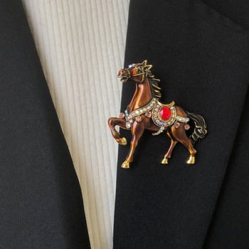 Καρφίτσα σε σχήμα αλόγου – Κομψό αξεσουάρ σε στιλ light-luxury, ηλεκτροπλατιωμένη επίστρωση, unisex