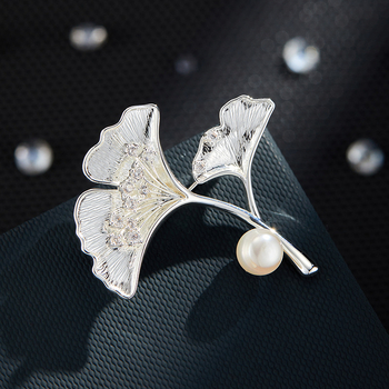 Καρφίτσα φύλλου γίνγκκο με μαργαριτάρι, από κράμα χαλκού, φινιρισμένο βουρτσισμένο, ζιρκόνιο ενθέσεις, unisex