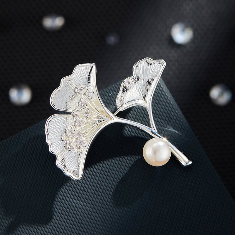 Καρφίτσα φύλλου γίνγκκο με μαργαριτάρι, από κράμα χαλκού, φινιρισμένο βουρτσισμένο, ζιρκόνιο ενθέσεις, unisex