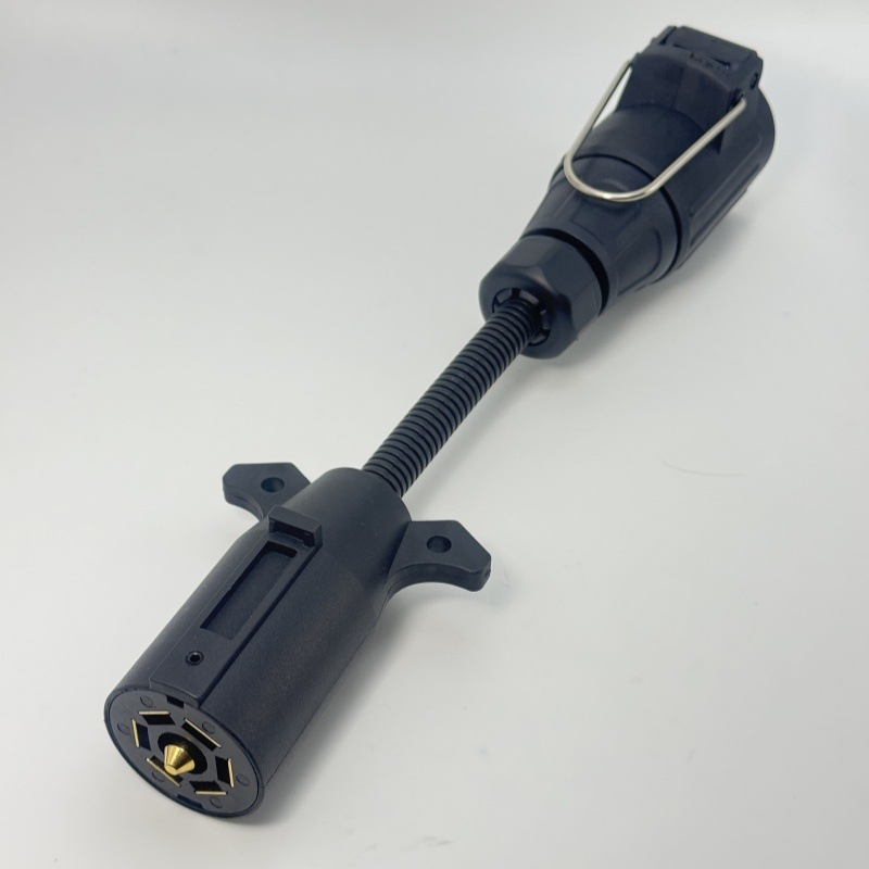 Adapter utičnice za prikolicu 7‑pin u 13‑pin, američko‑europski, nylon kućište, model QR1885, marka Qiangrong