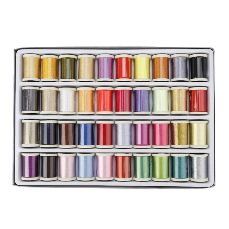 Set šivaćih niti u kutiji, ukupna masa 606 g, moderan kućni stil, elegantan