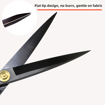 Šijacie nožnice z kovanej mangánovej ocele, čierne lesklé povrchové ošetrenie, PVC rukoväť, rovná hlava, konvenčné ostrie