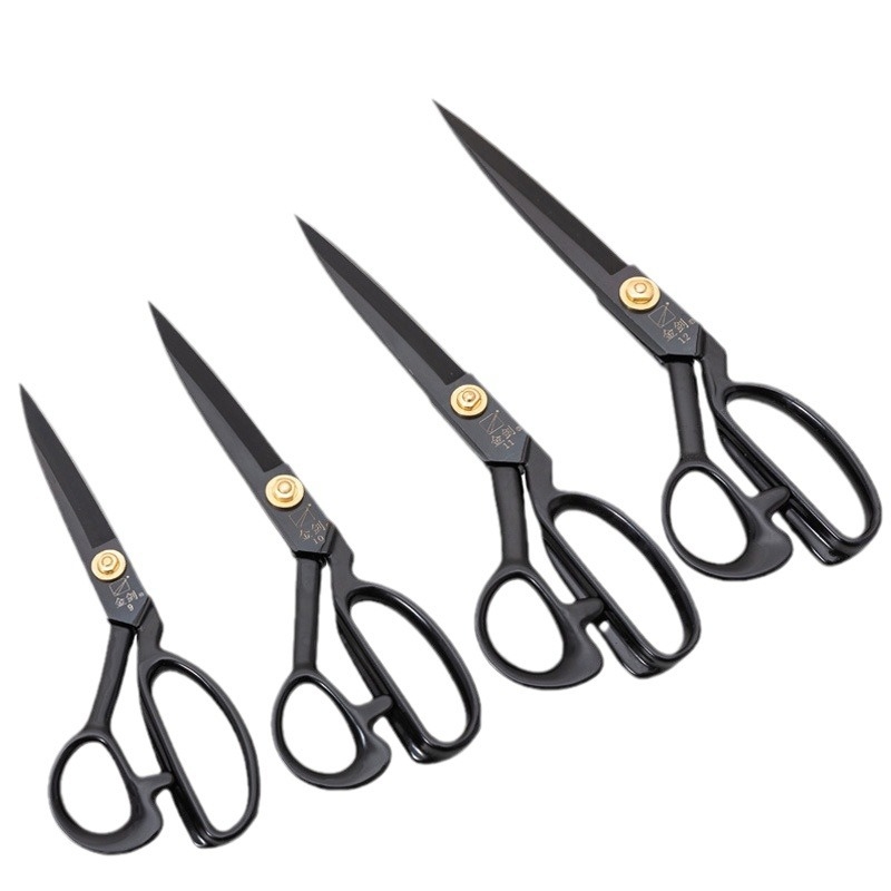 Foarfece croitorie Golden Sword, lamă din oțel mangan, finisaj negru, mâner TPR, lamă în formă de V