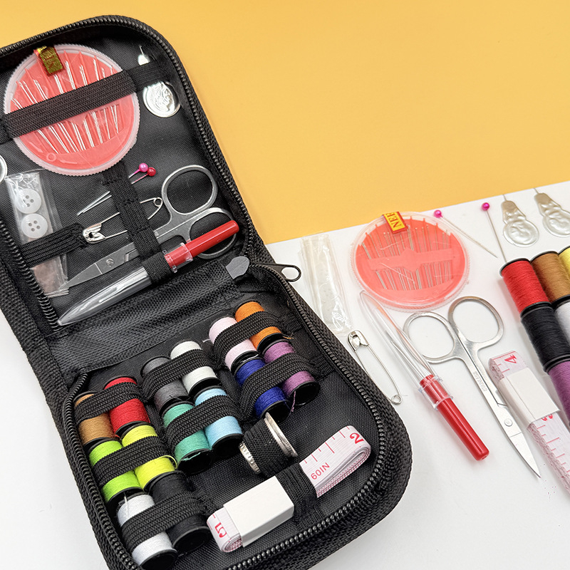 Prijenosni set šivaće kutije s kućnim šivaćim alatima, kompaktnog dizajna, težina oko 88 g, količina u kutiji: 240