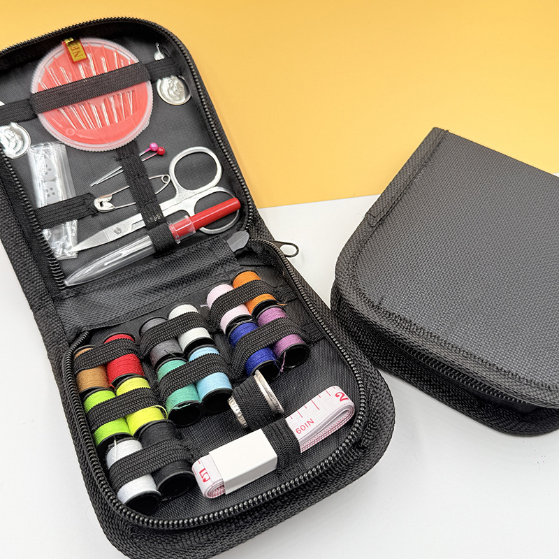 Prijenosni set šivaće kutije s kućnim šivaćim alatima, kompaktnog dizajna, težina oko 88 g, količina u kutiji: 240
