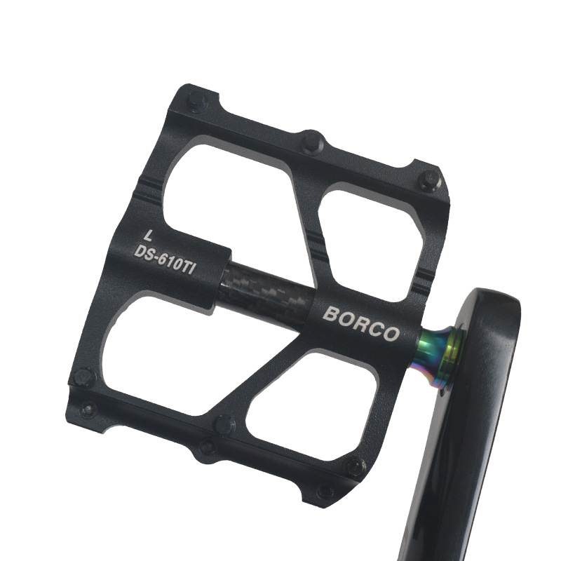 BORCO pedala za bicikl s titanijskim osovinom i tijelom od magnezijevog legura, model 610, pogodno za planinske, cestovne i sklopive bicikle.