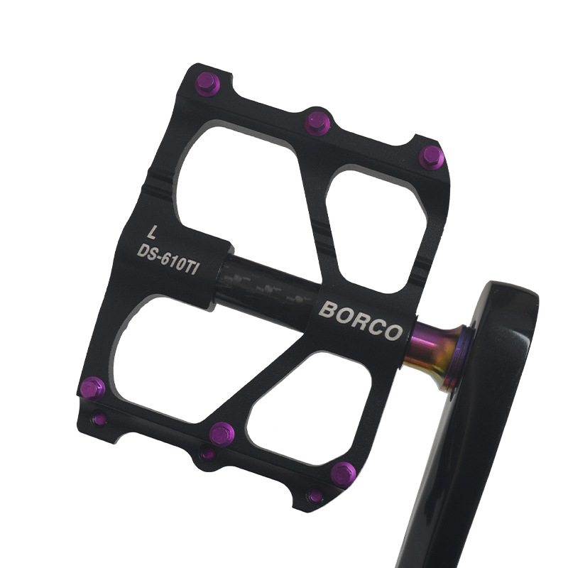 BORCO pedala za bicikl s titanijskim osovinom i tijelom od magnezijevog legura, model 610, pogodno za planinske, cestovne i sklopive bicikle.