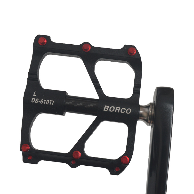BORCO pedala za bicikl s titanijskim osovinom i tijelom od magnezijevog legura, model 610, pogodno za planinske, cestovne i sklopive bicikle.