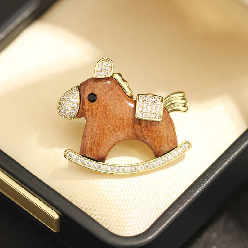 Καρφίτσα για όλους από επίχρυσωμένο χαλκό με ζωικό σχέδιο - ηλεκτροεπιχρυσωμένο φινίρισμα, ευέλικτο αξεσουάρ