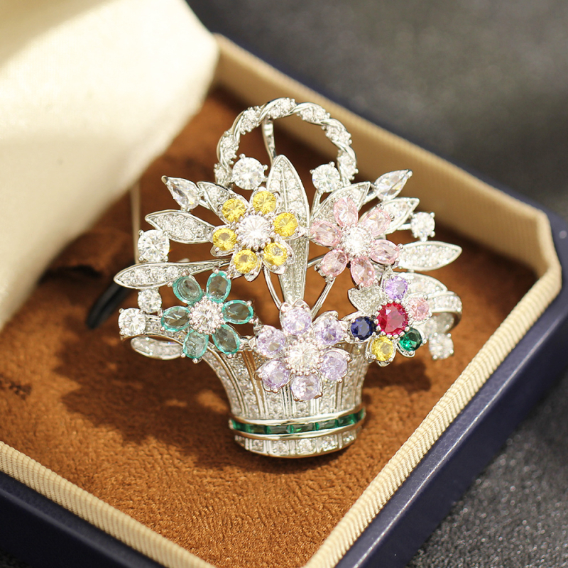 Broșă florală în formă de coș, cupru placat cu aur, electroplacare, brand Yanyi — accesorii elegante pentru femei