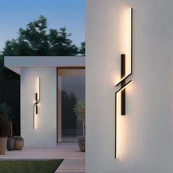 Φωτιστικό τοίχου εξωτερικού χώρου με ηλιακή τροφοδοσία, IP55, αλουμινένιο περίβλημα, ισχύς 16-20W, διάρκεια φωτισμού 6-12 ωρών