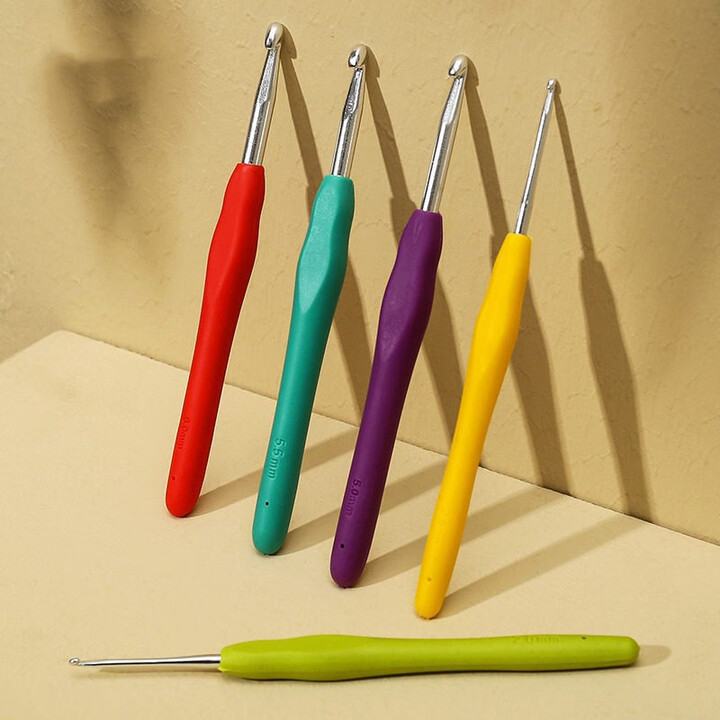 Set kukičanja s mekanim držalom za pletenje torbi, džempera i šalova, debele kukice, DIY set, protuklizne kukice