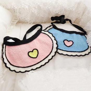 Kutyaszájnyál kendő, rajzfilmszerű stílus, négy évszak használatra, általános célú