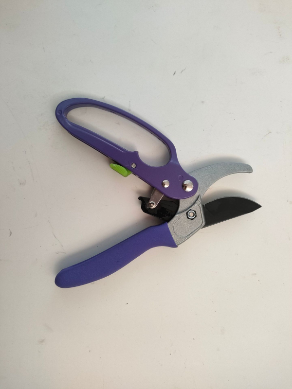 Škare za podrezivanje s sekcijskim dizajnom i kolotnim mehanizmom – Model SL-029 | Čelik 50#; Duljina oštrice 60 mm; Promjer rezanja 20 mm; Ručka od aluminijske legure s plastičnim premazom